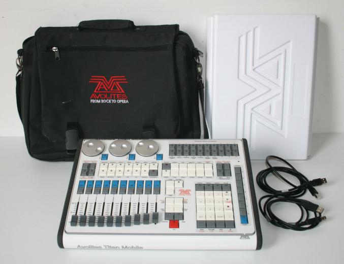 AVOLITES TITAN MOBILE Lighting controller / Controleur de logiciel DMX