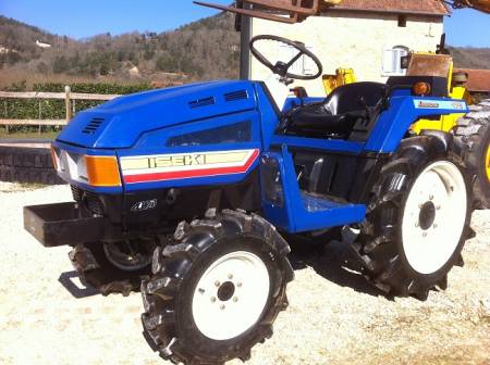 Cède Microtracteur Iseki 17.5cv état comme neuf