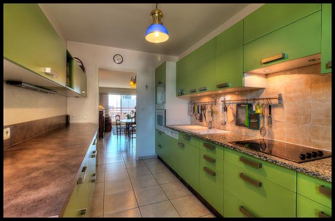 Appartement traversant à 200m du port (le trianon)