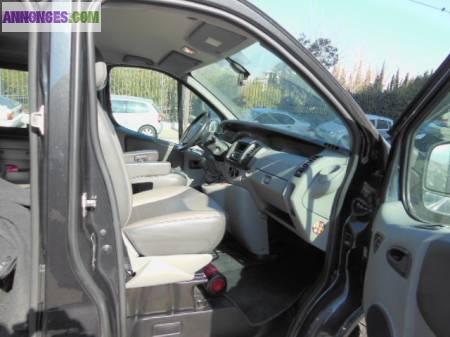 RENAULT TRAFIC COMBI DCI 150 grand confort 5 places