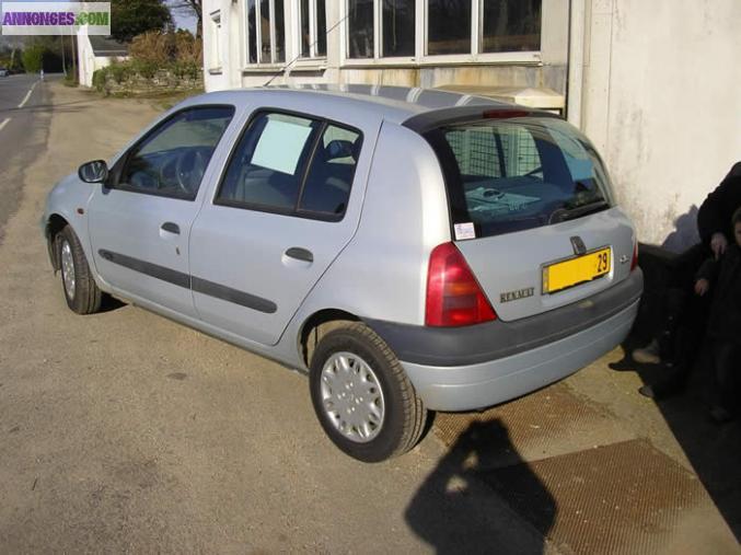 Renault clio annee 1994