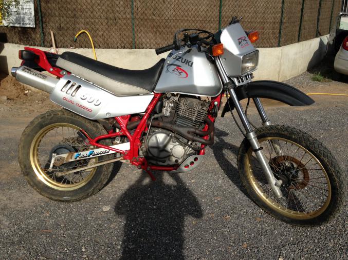 Suzuki 600 dr