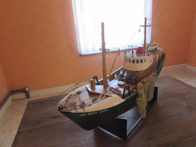 MAQUETTE DE BATEAU