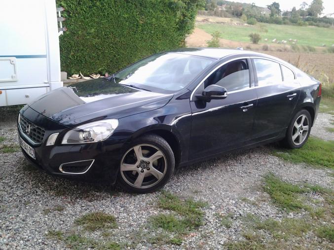 VOLVO  S60