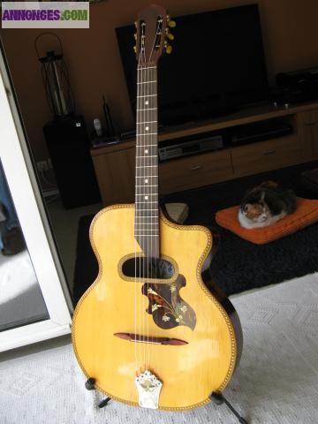 Belle guitare manouche,gerome