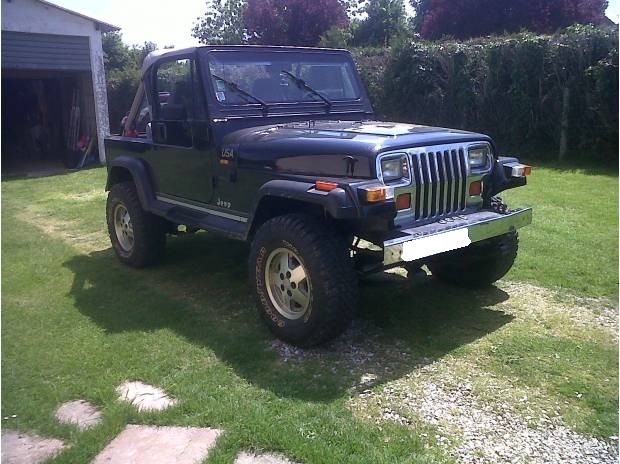 4X4 JEEP wrangler laredo 2.5