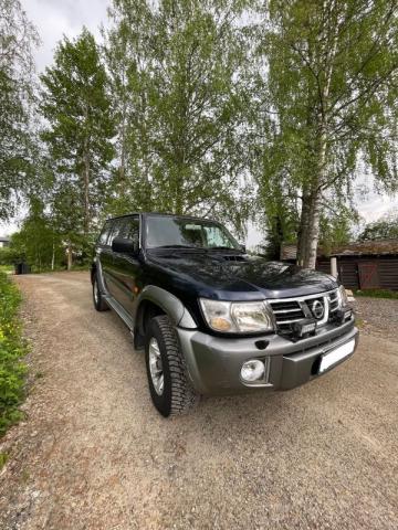 NISSAN PATROL 3.0 TDI LUXE 4X4 7 SET