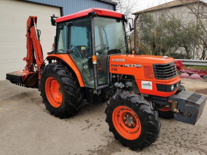 Tracteur à roues KUBOTA ME 5700
