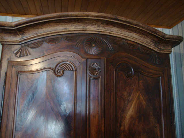 ARMOIRE