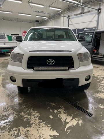 TOYOTA TUNDRA