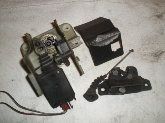 Bloc serrure coffre Citroen Xsara