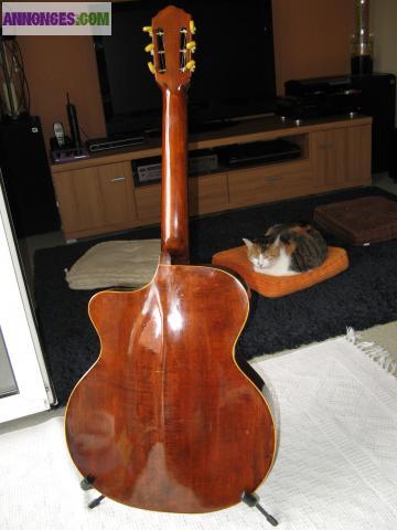 Belle guitare manouche,gerome