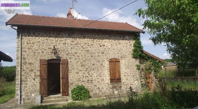 Ancienne maison SNCF en pierre