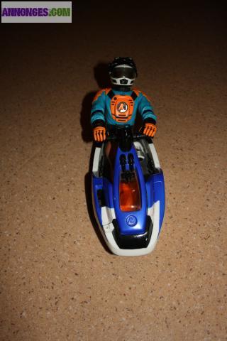 Action man et son jet-ski