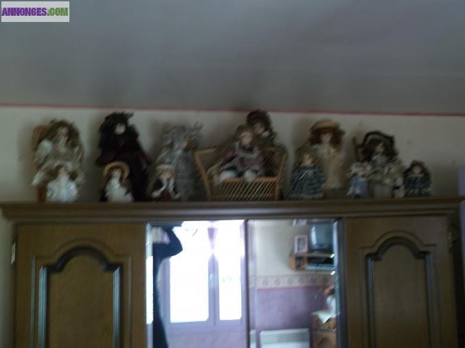 Poupées en porcelaine