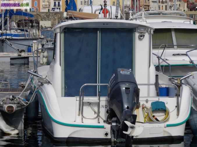 Ocqueteau 615 moteur yamaha 80cv