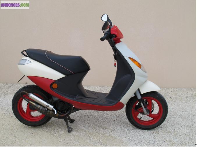 Scooter PEUGEOT VIVACITY "SPORTLINE"