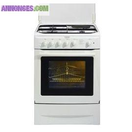 Cuisiniere Arthur Martin m6833ccw neuve