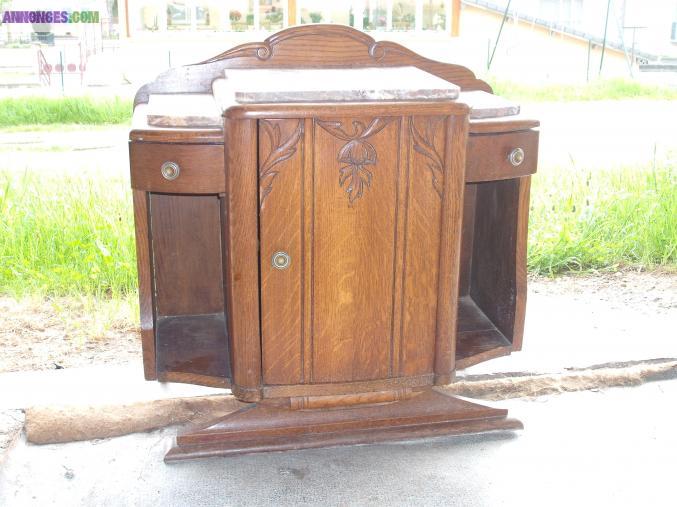 Table de nuit en marbre