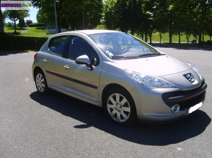 PEUGEOT 207 SPORT
