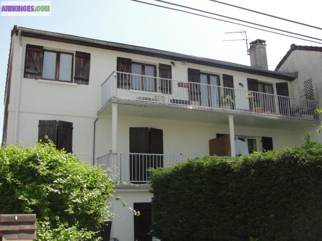 Appartement 2 pieces + box + reserve