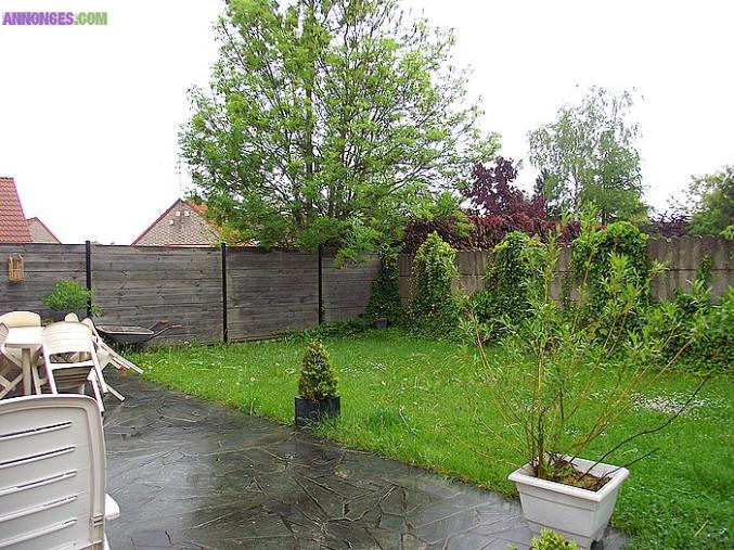 Villa récente individuelle 950€