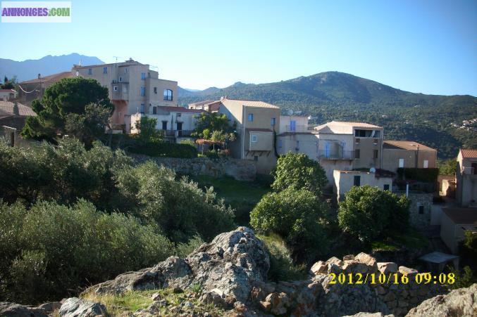 Dans petit village de balagne haute Corse à 5km de la mer