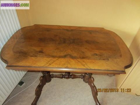 Table ancienne