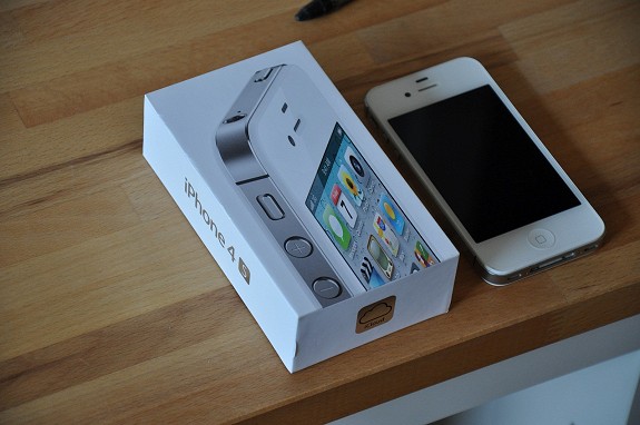 Iphone 4S Blanc 32 Go débloqué