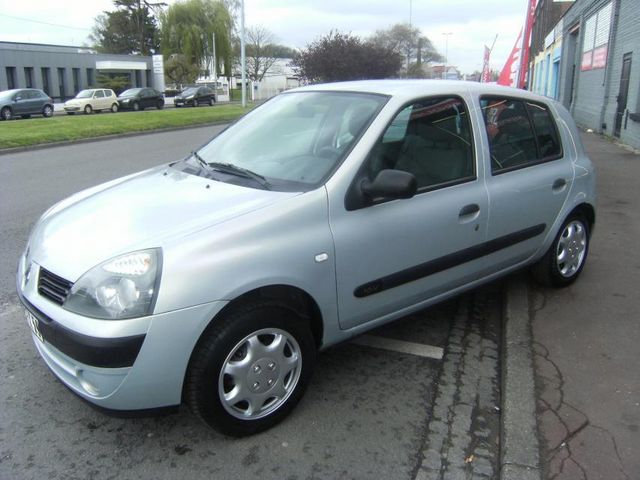 Renault Clio ii (2) 1.5 dci