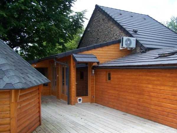 Propriete 150 m2 hab + 17 hectares + 200 m2 Hangar