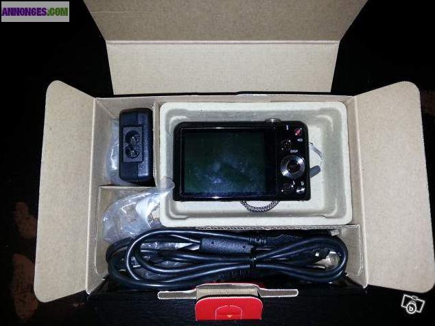 Appareil photo Casio 16.1Mgpx NEUF + SD 2Go