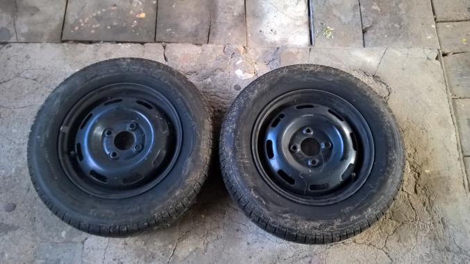 2 Jantes équipé de pneu BFgoodrich 165/70 R13