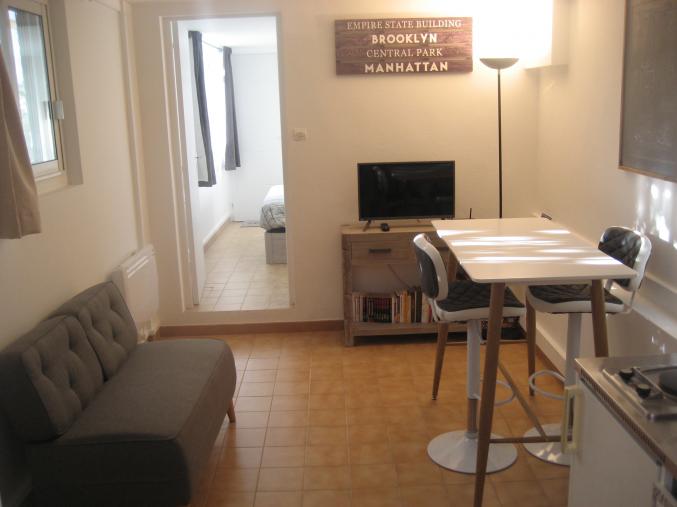 Appart F2 proche port avec piscine