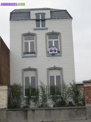 Maison 4ch/2sdb/double garage+jardin à Tournai àpd 250000€