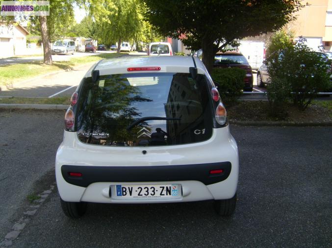 Citroën C1 3 porte essence.