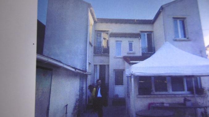 BATIMENT 403m2 A VENDRE PAR LICITATION