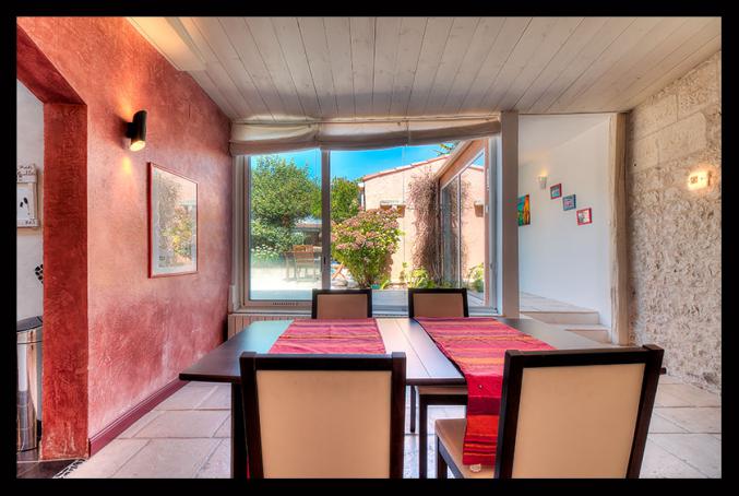 Maison en pierres 5 chambres, centre-bourg