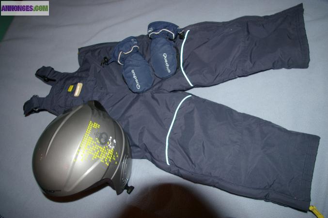 Salopette ski + casque +mouffle enfant 4 ans