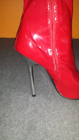 Tres belles cuissarde rouge