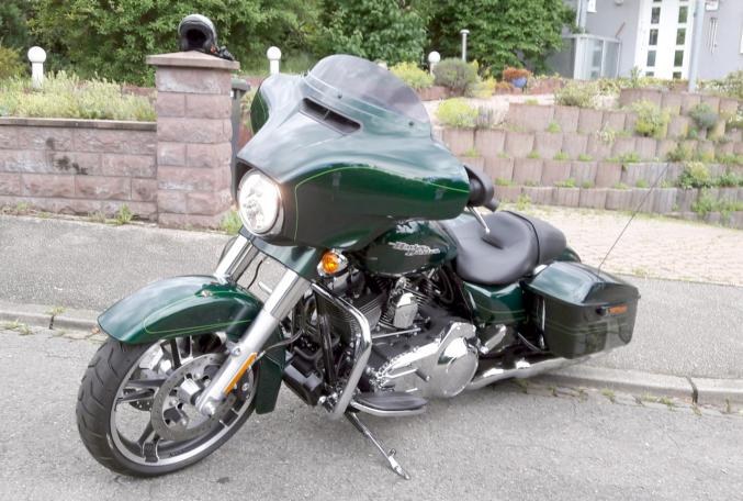 URGENT!!harley Davidson Street glide