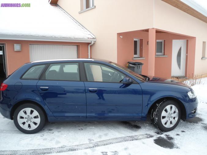 Audi A3 sportback Ambiente,1,6TDI,105 cv,2011,8000KMS