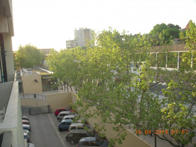 STUDIO RENOVE + PARKING CENTRE VILLE AIX EN PROVENCE (570 EURO CC)