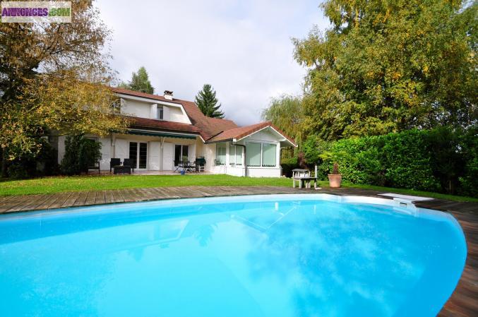 BELLE VILLA AVEC PISCINE - RIVE OUEST LAC ANNECY