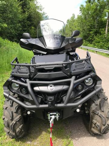 Quad Can-Am Xt-p 1000
