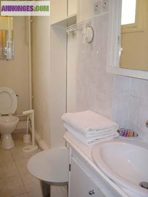 Grand Studio de 30 m²  meublé