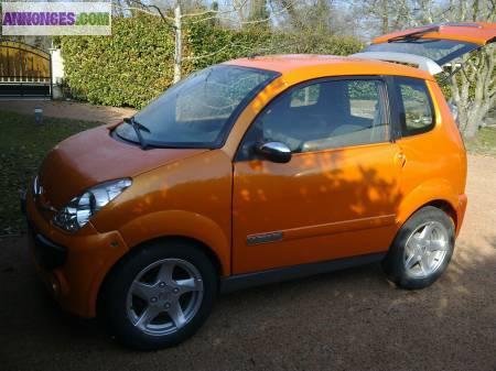 Voiture sans permis orange
