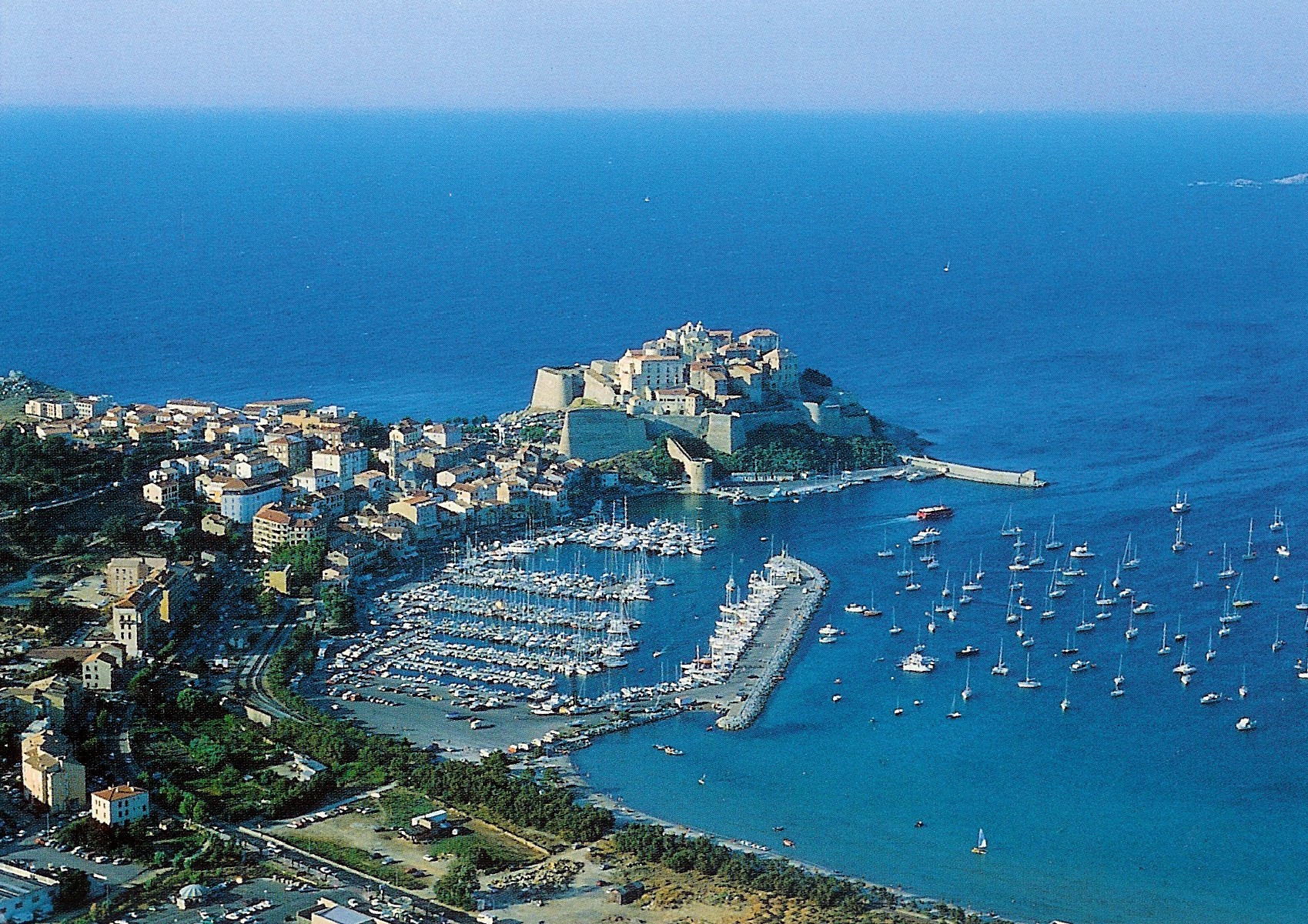 Rez de chaussée de villa