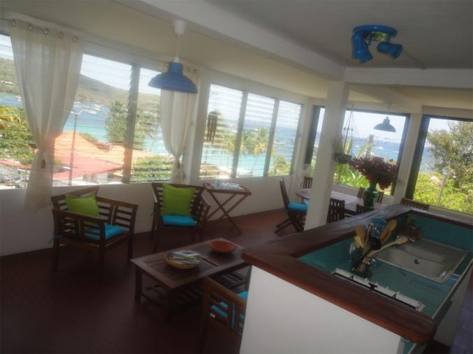 Maison à Grande Anse. Vue Caraïbe, plage à 60m.