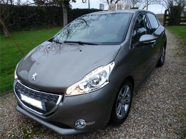 Peugeot 208 1.6 e-HDi 92ch FAP BVM5 Allure